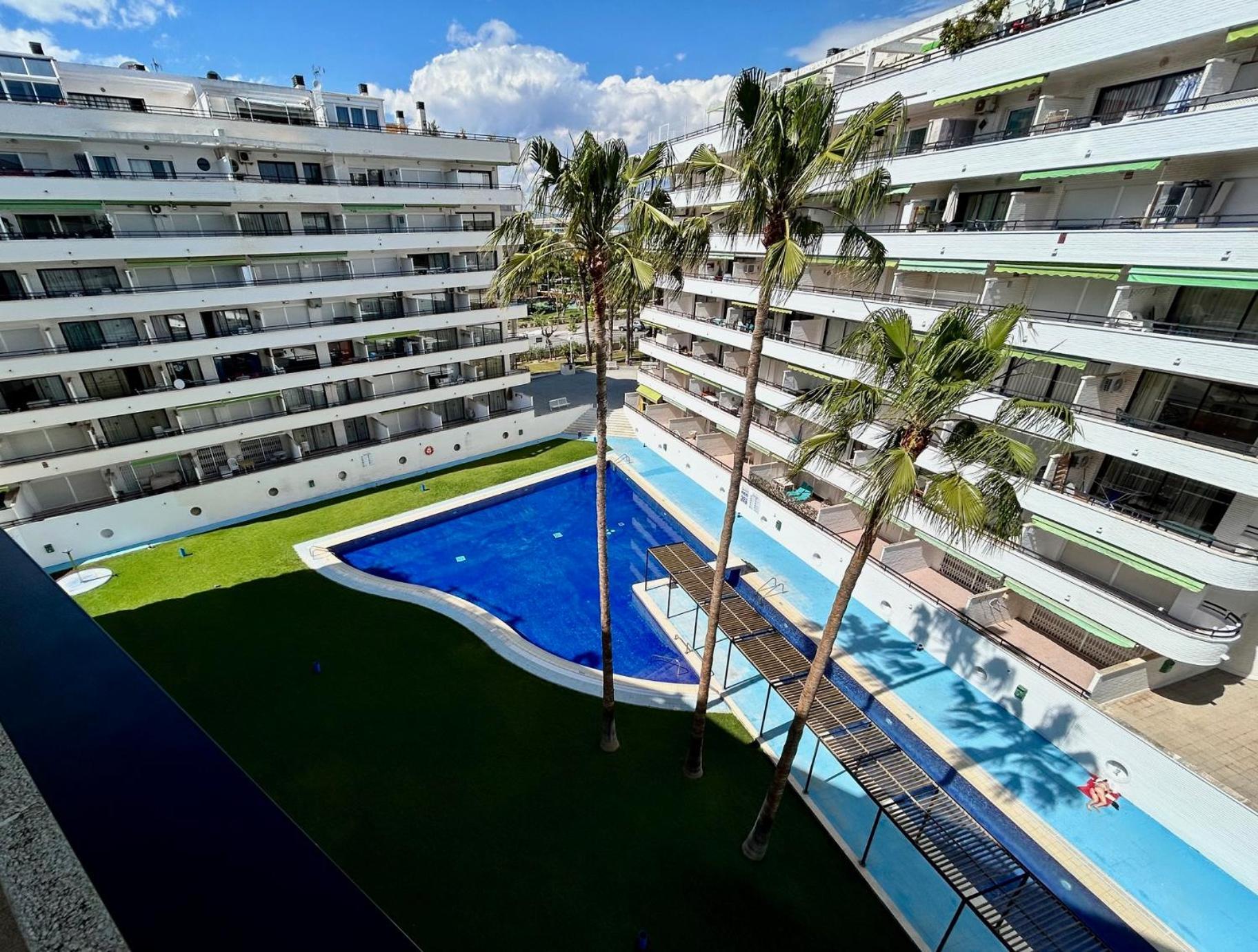 Apartamentos Aventura 萨洛 外观 照片